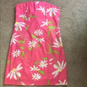 Lily dress , zipper is broken.